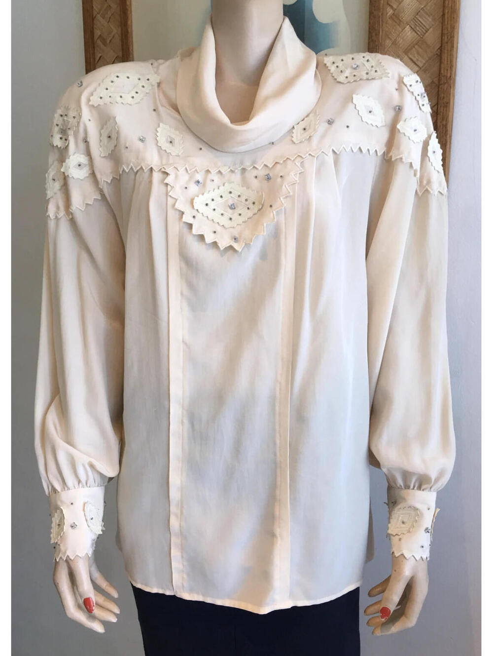 LEVANTE Vintage 80's 100% Silk Women's Embellished Blouse Cream Hong Kong  sz 10